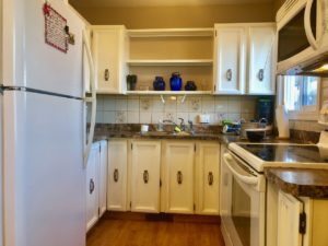 3 Bed 1.5 Bath Townhouse Rutland $1750