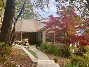 2 bed 1 bath walkout suite in West Kelowna, $1300