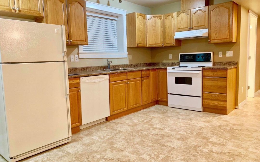 Two bedroom, One bath Lower Mission suite $1150