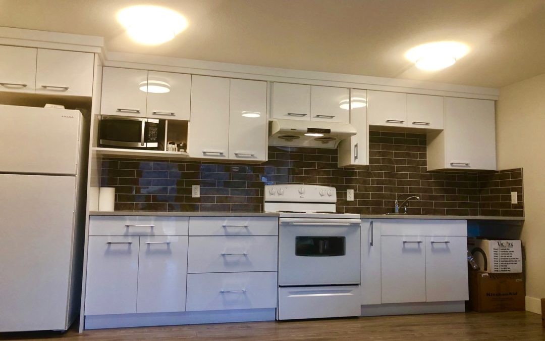 2 Bed 1 Bath Ground Floor Suite in Black Mountain. $1350