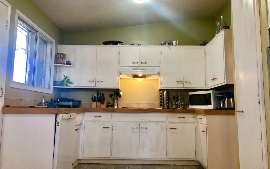 3 Bed, 1 Bath Suite beside Capri Shopping Centre! $1800