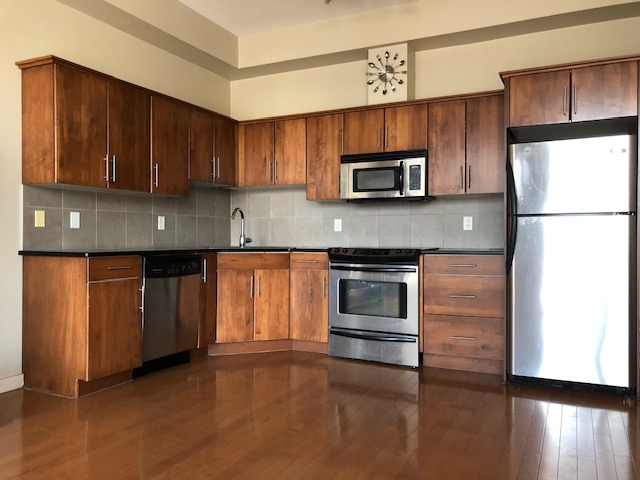 Ellis St 1 bd/1 bth Condo- Downtown $1500 + Utilities